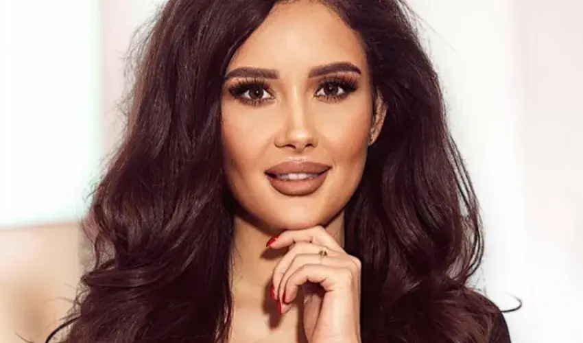 Marlena Florczyk Jaworska Celebrity Clinic Łódź Kosmetologia Medycyna Estetyczna Makijaż Permanentny ul. 28 Pułku Strzelców Kaniowskich 47 